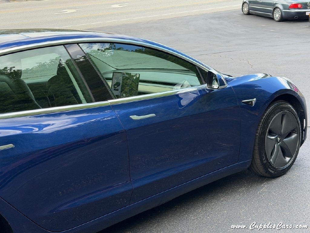 Tesla Model 3  2020