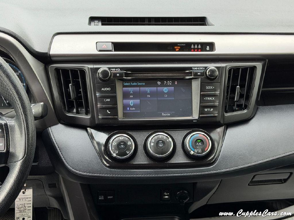 Toyota RAV4  2018