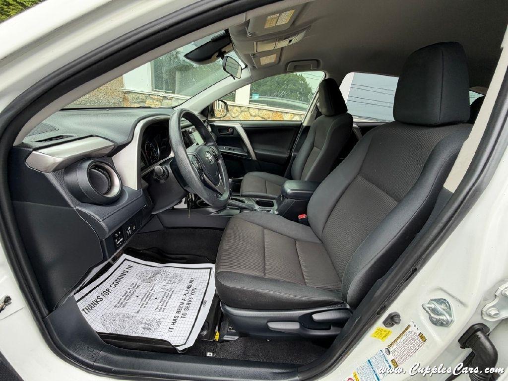 Toyota RAV4  2018