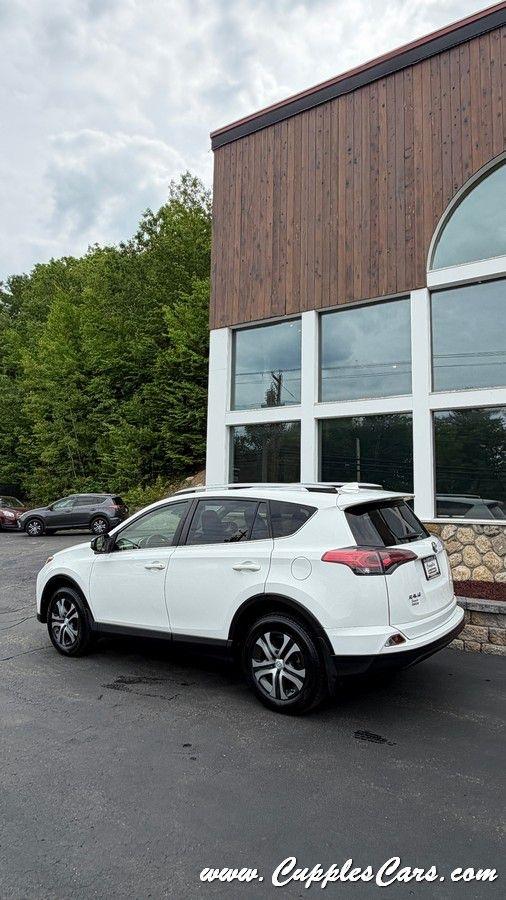 Toyota RAV4  2018