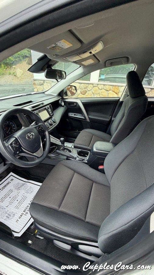Toyota RAV4  2018