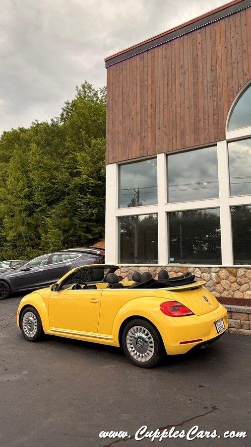 Volkswagen Beetle  2015