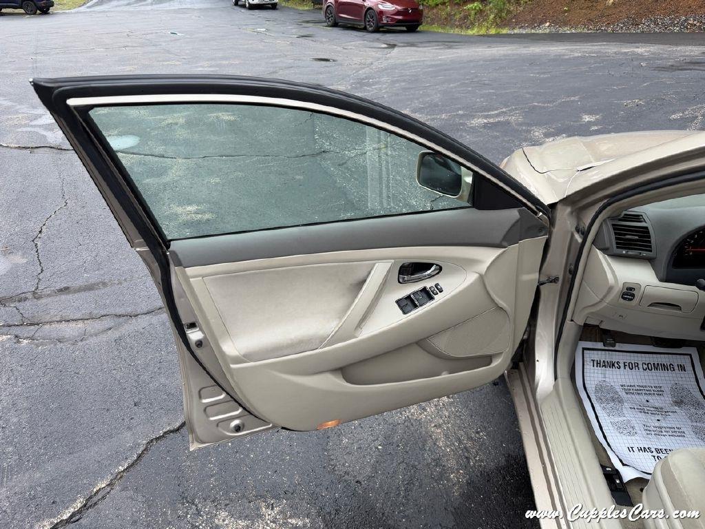 Toyota Camry  2007