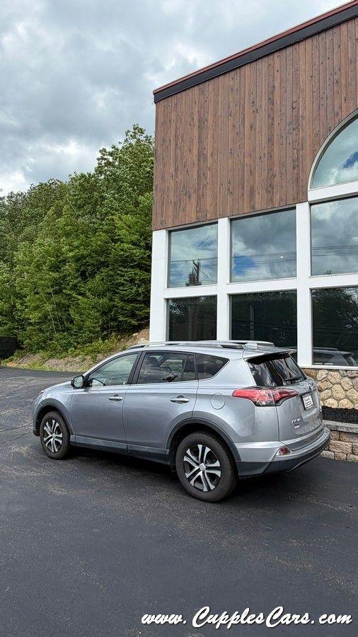 Toyota RAV4  2017