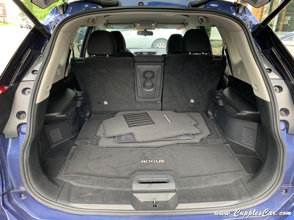 Nissan Rogue  2020