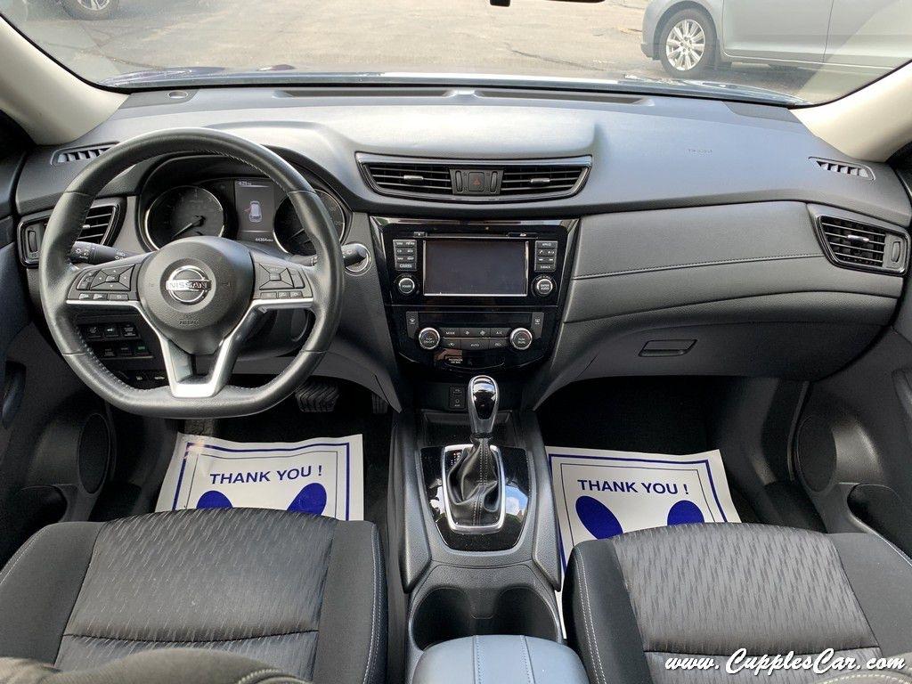 Nissan Rogue  2020