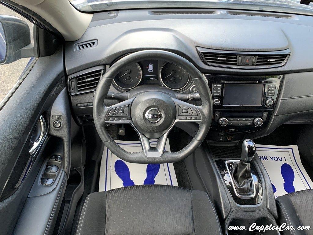 Nissan Rogue  2020