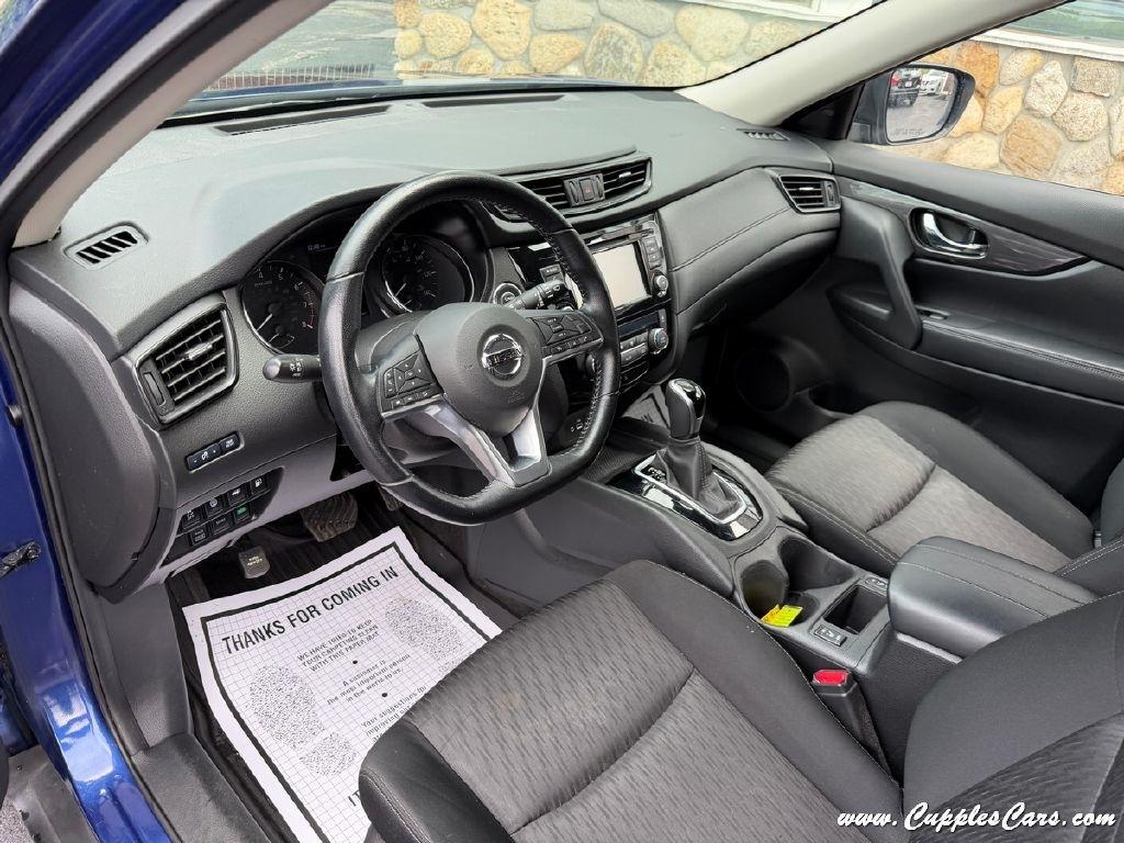 Nissan Rogue  2020