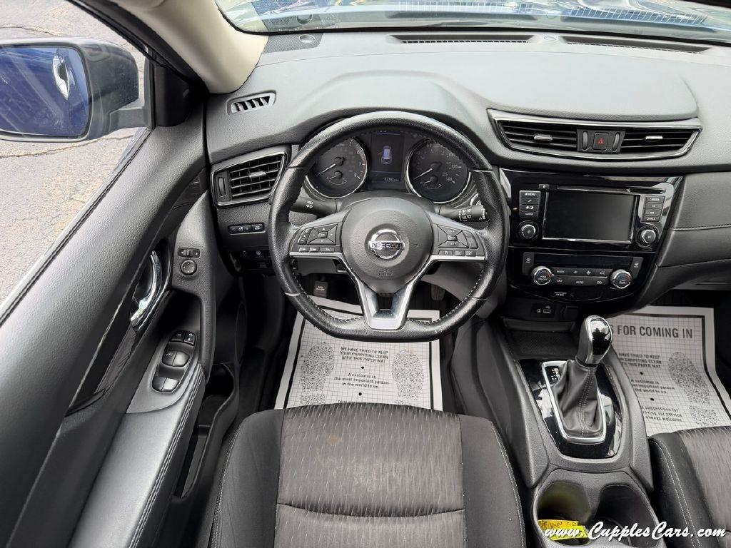 Nissan Rogue  2020