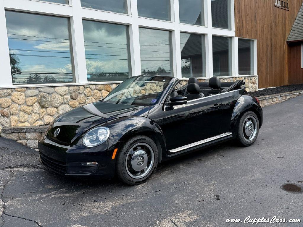 Volkswagen Beetle  2013