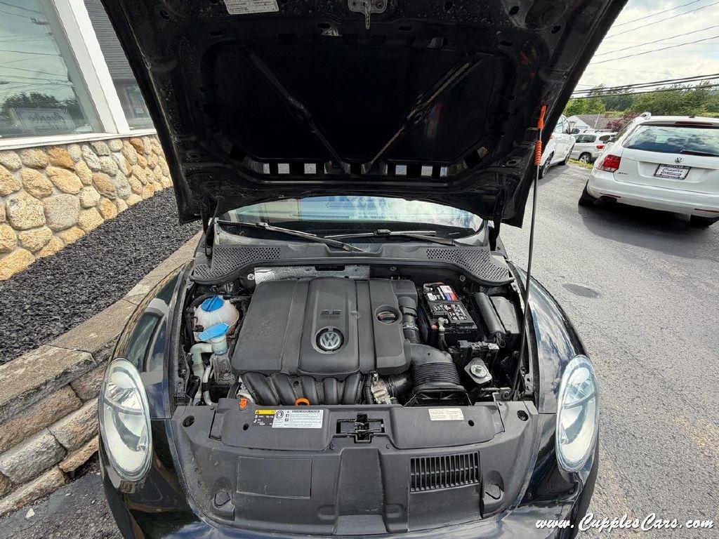 Volkswagen Beetle  2013
