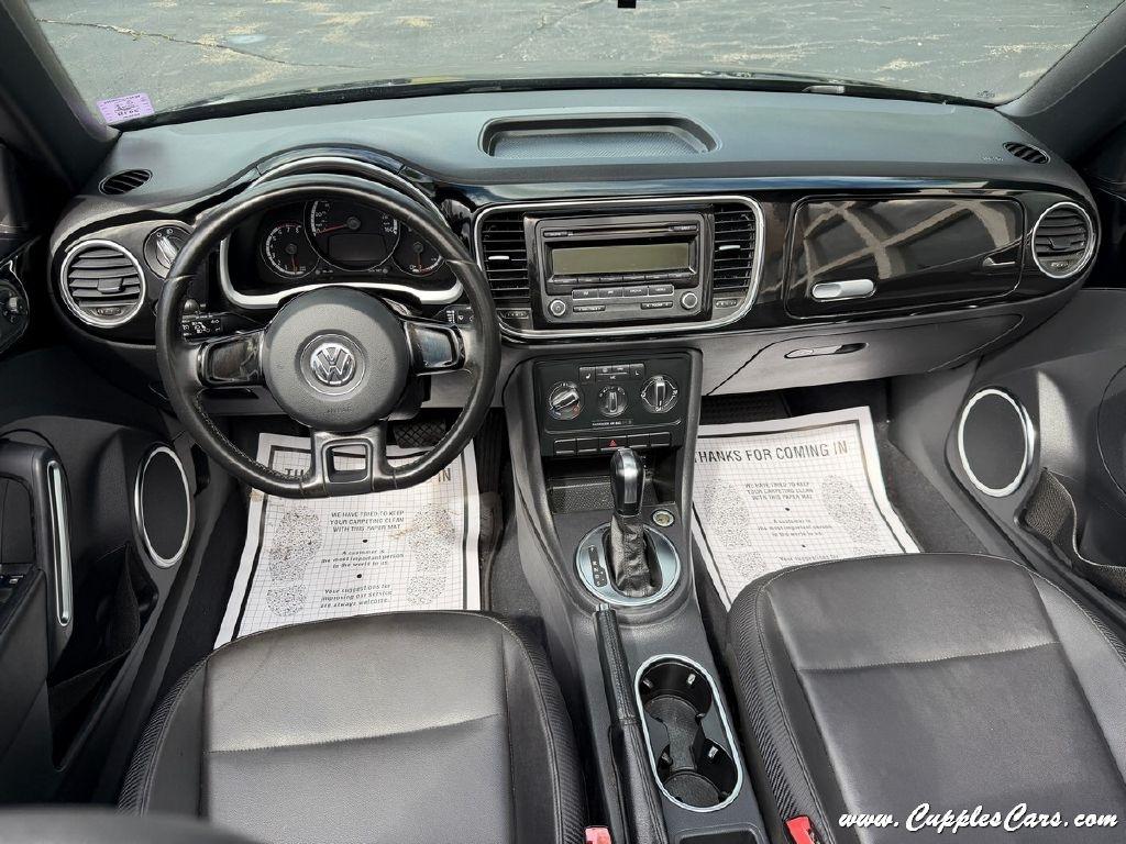 Volkswagen Beetle  2013