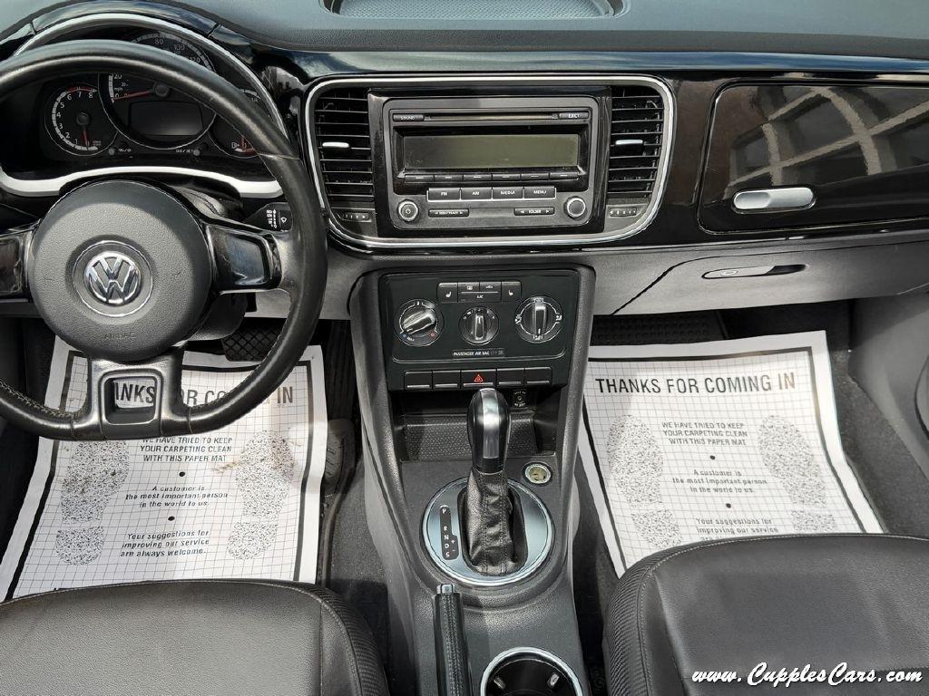 Volkswagen Beetle  2013