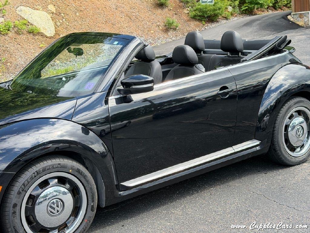 Volkswagen Beetle  2013