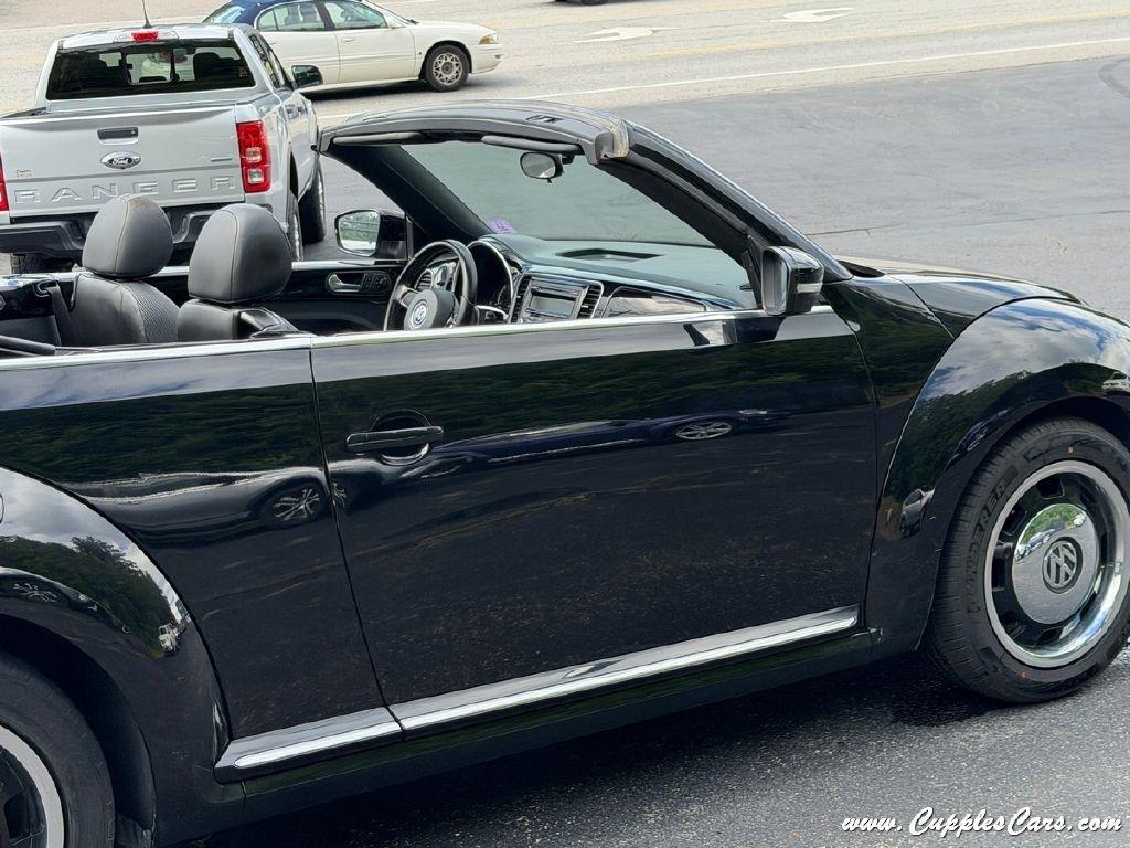 Volkswagen Beetle  2013