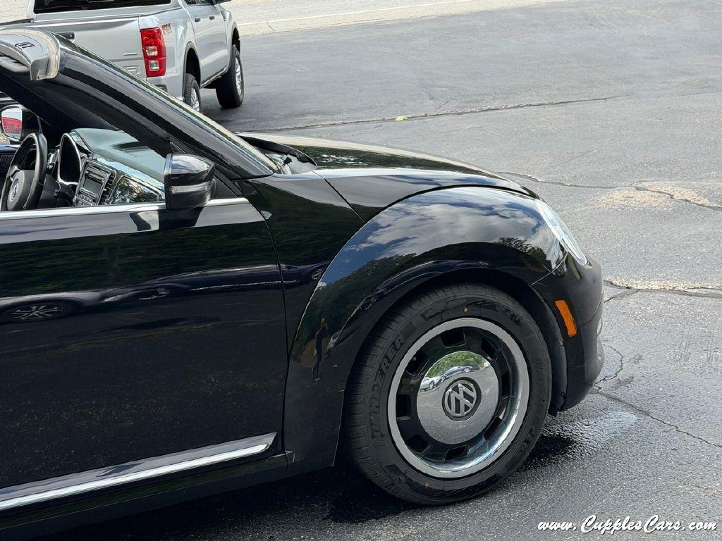 Volkswagen Beetle  2013