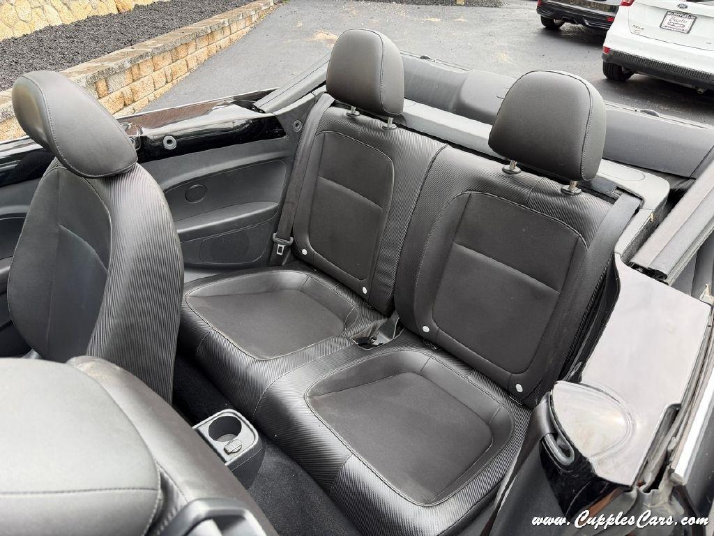 Volkswagen Beetle  2013