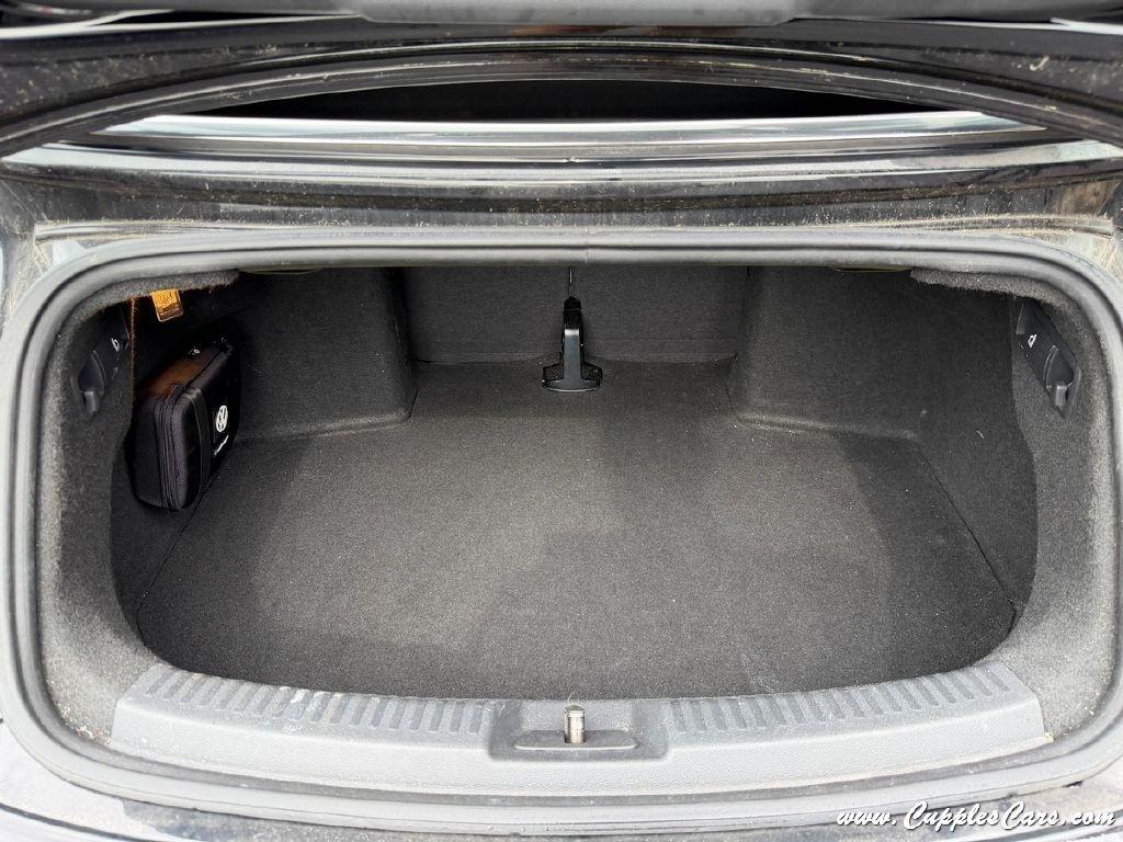 Volkswagen Beetle  2013
