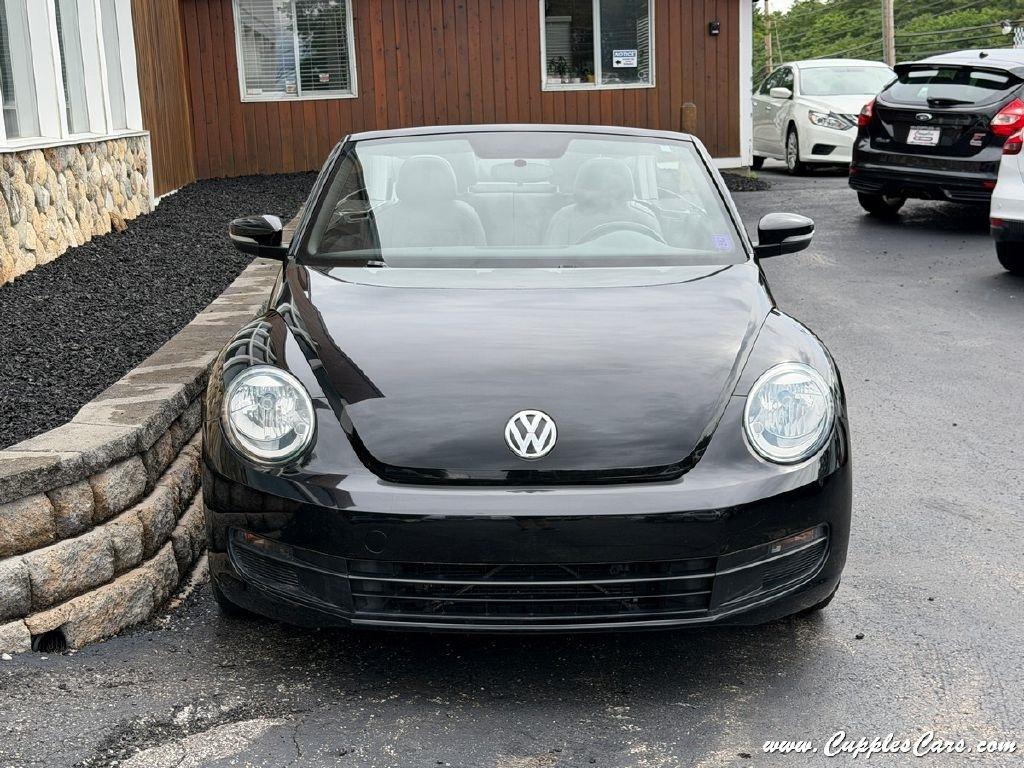 Volkswagen Beetle  2013