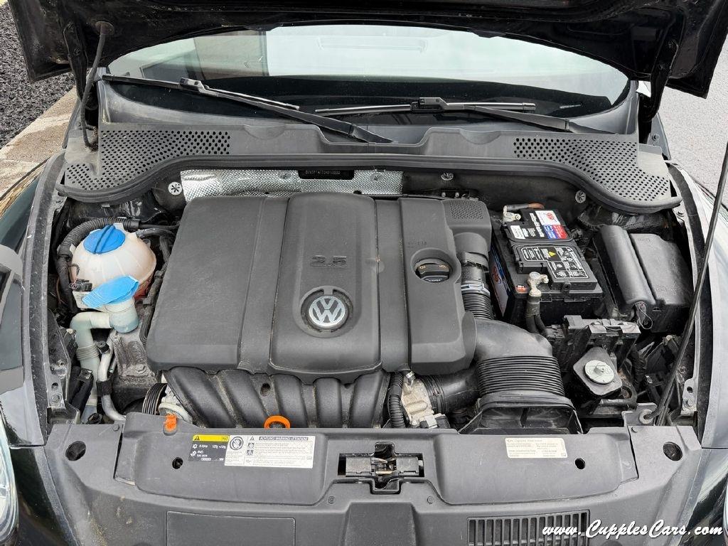 Volkswagen Beetle  2013