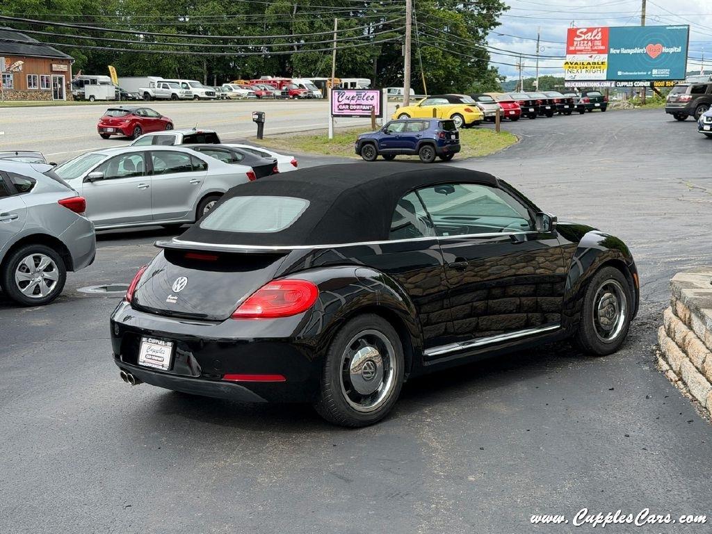 Volkswagen Beetle  2013
