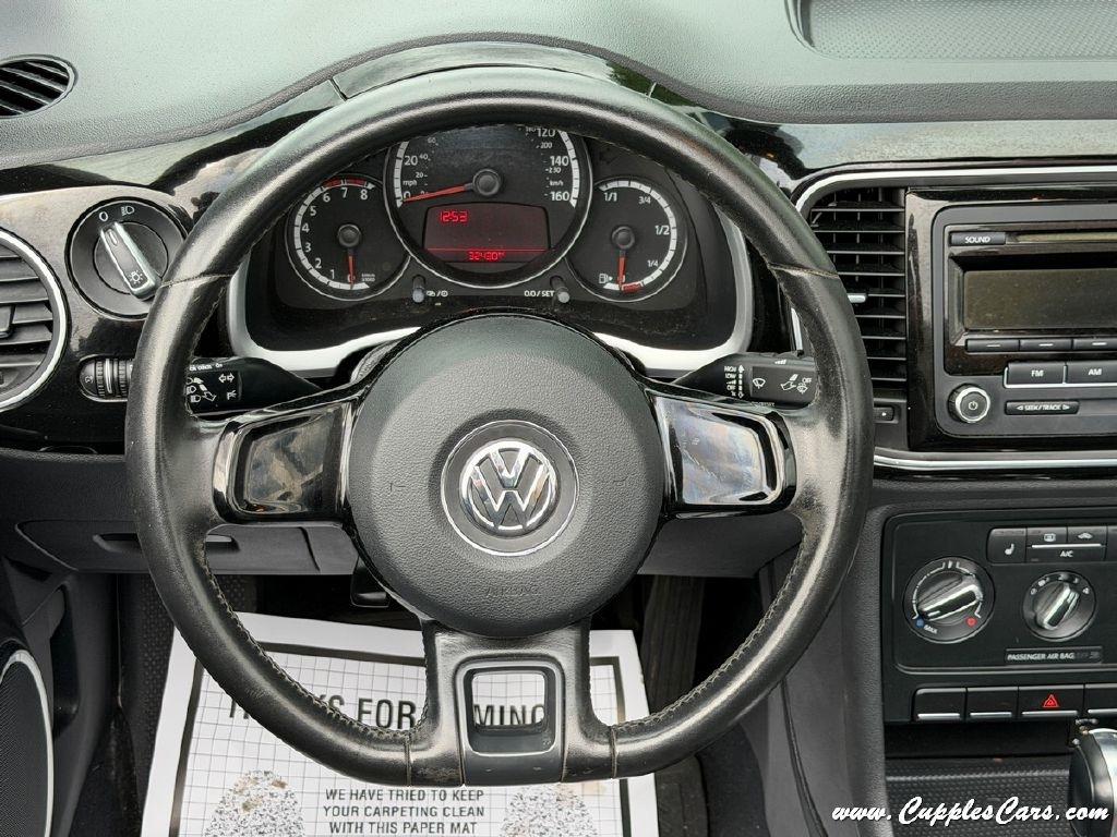 Volkswagen Beetle  2013