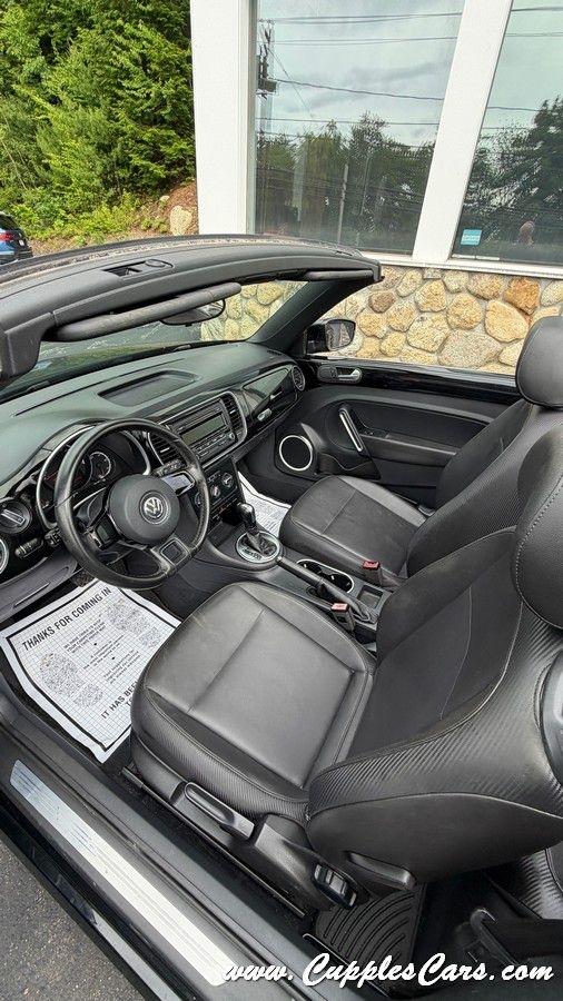 Volkswagen Beetle  2013