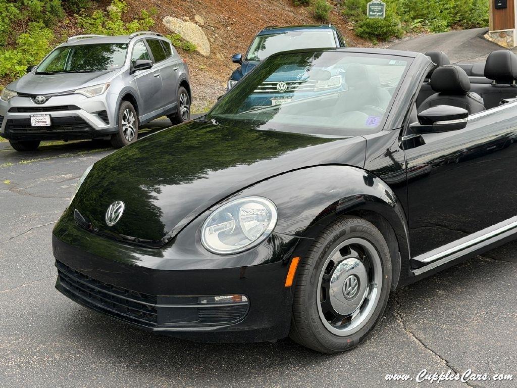 Volkswagen Beetle  2013