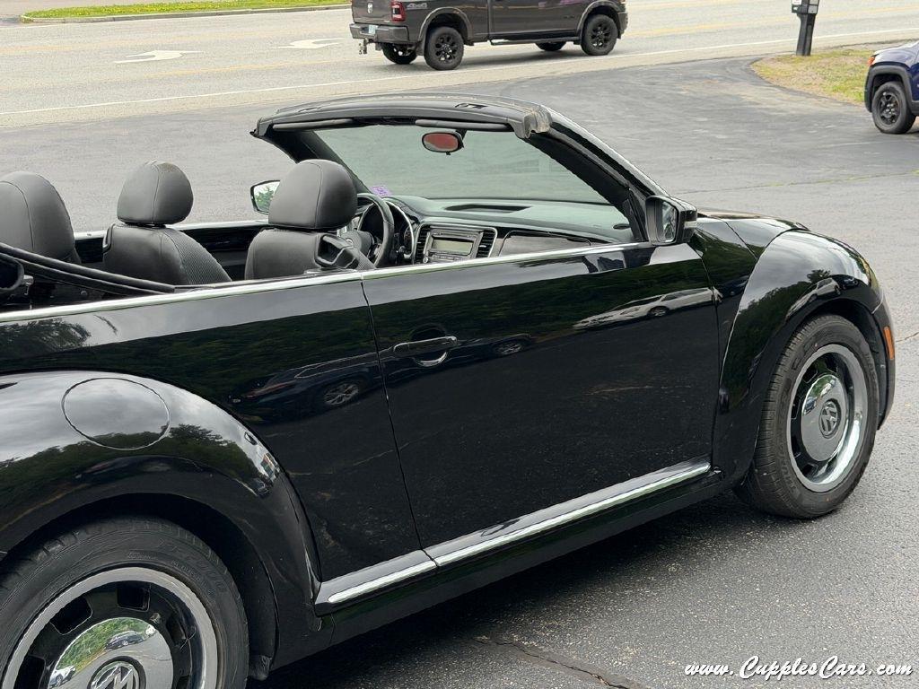 Volkswagen Beetle  2013