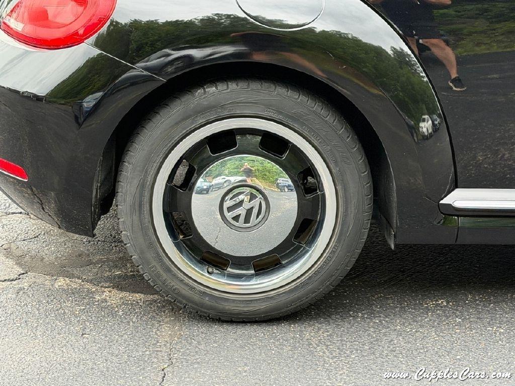Volkswagen Beetle  2013