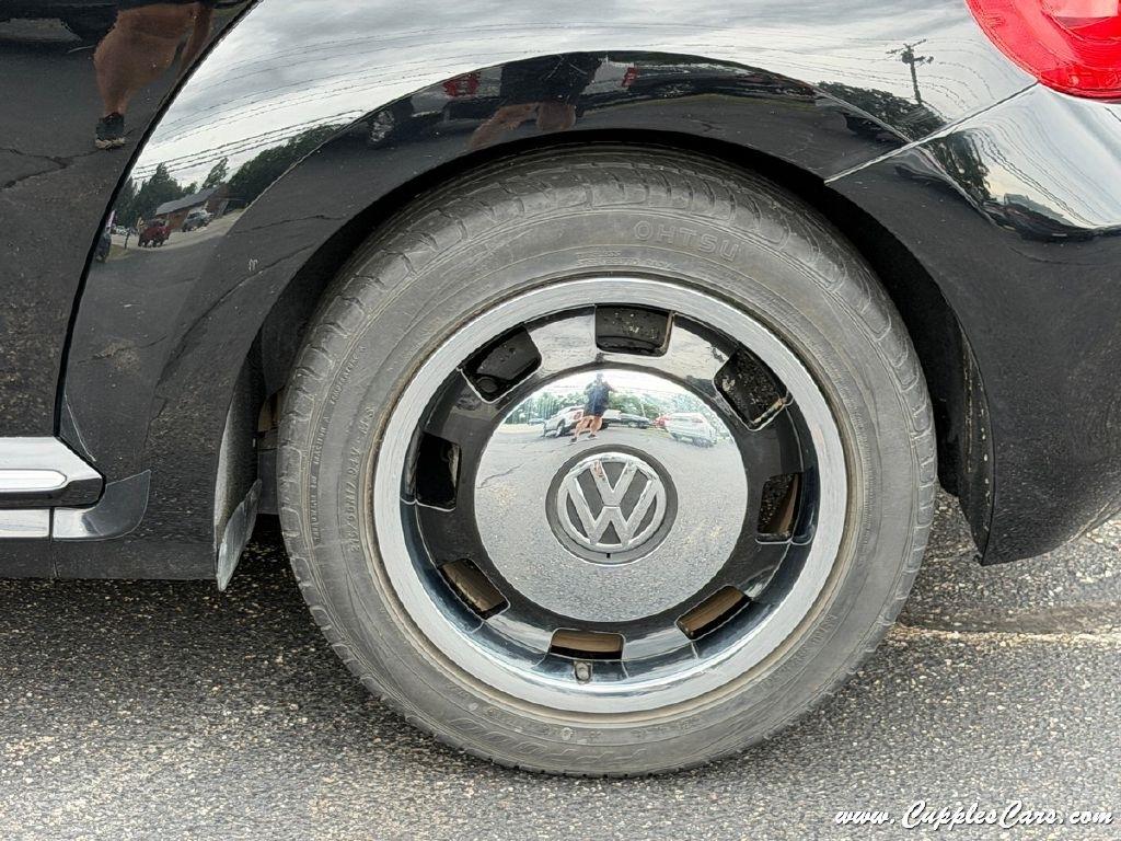 Volkswagen Beetle  2013