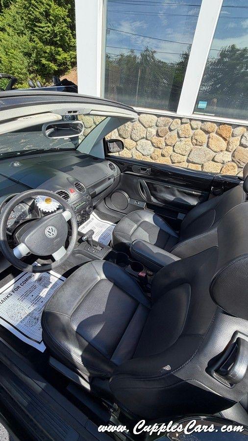 Volkswagen New Beetle  2008