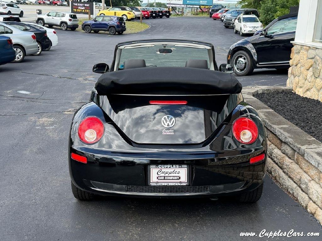Volkswagen New Beetle  2008