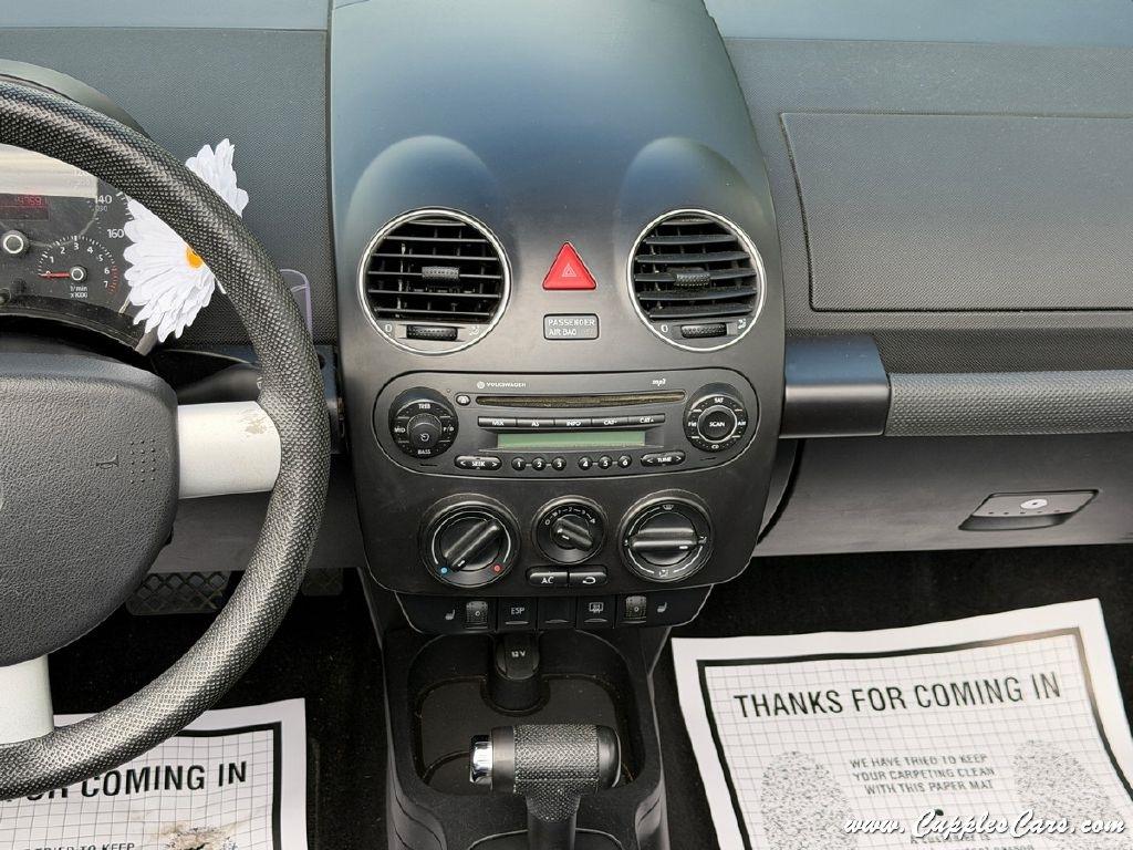 Volkswagen New Beetle  2008