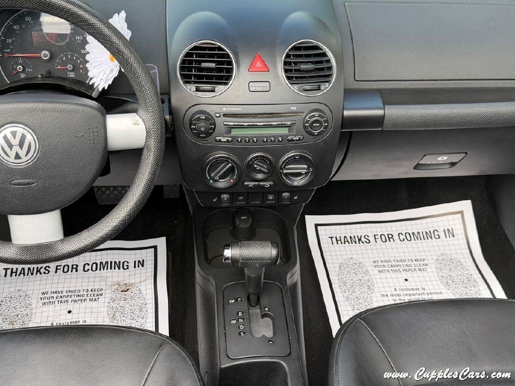 Volkswagen New Beetle  2008