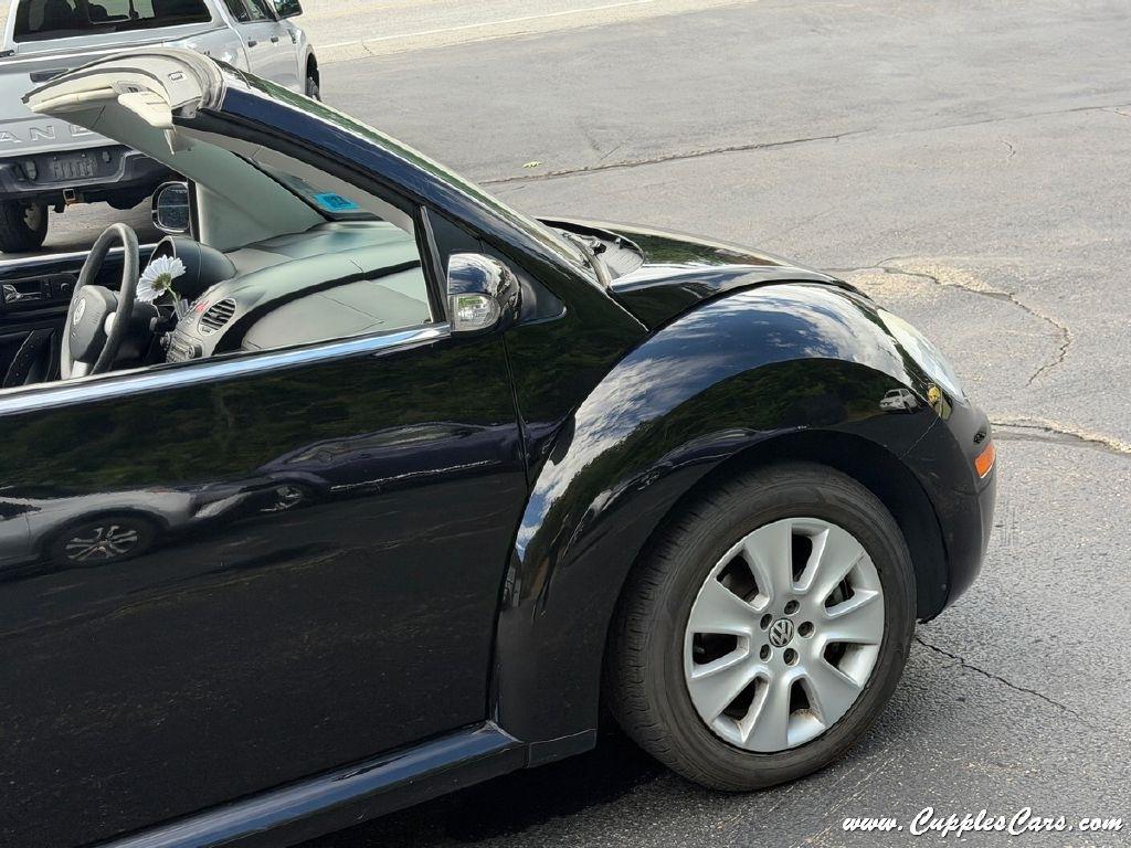 Volkswagen New Beetle  2008