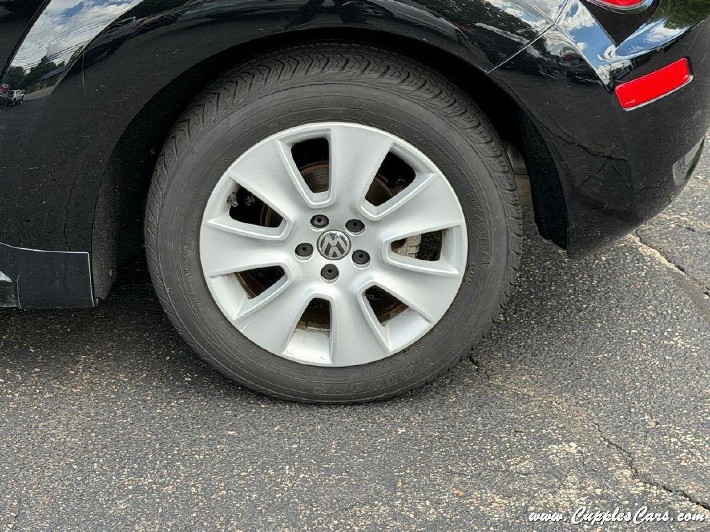 Volkswagen New Beetle  2008