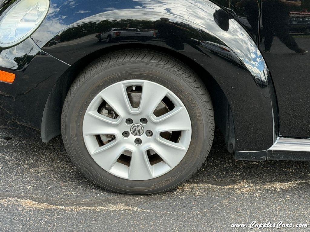 Volkswagen New Beetle  2008