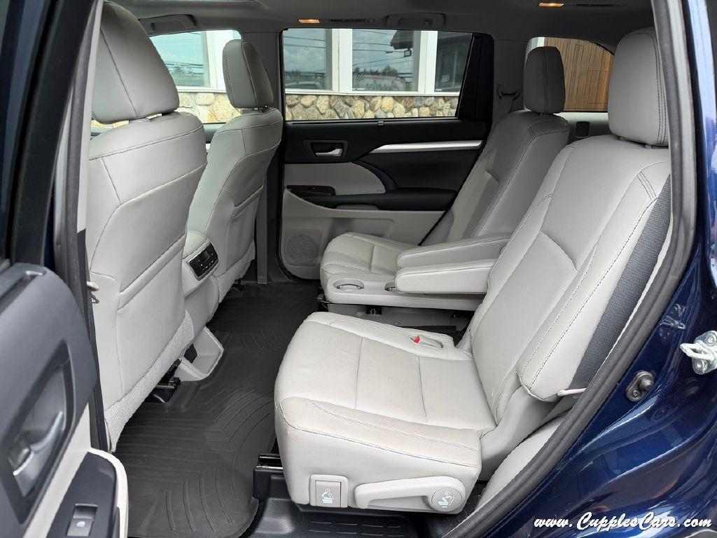Toyota Highlander  2015