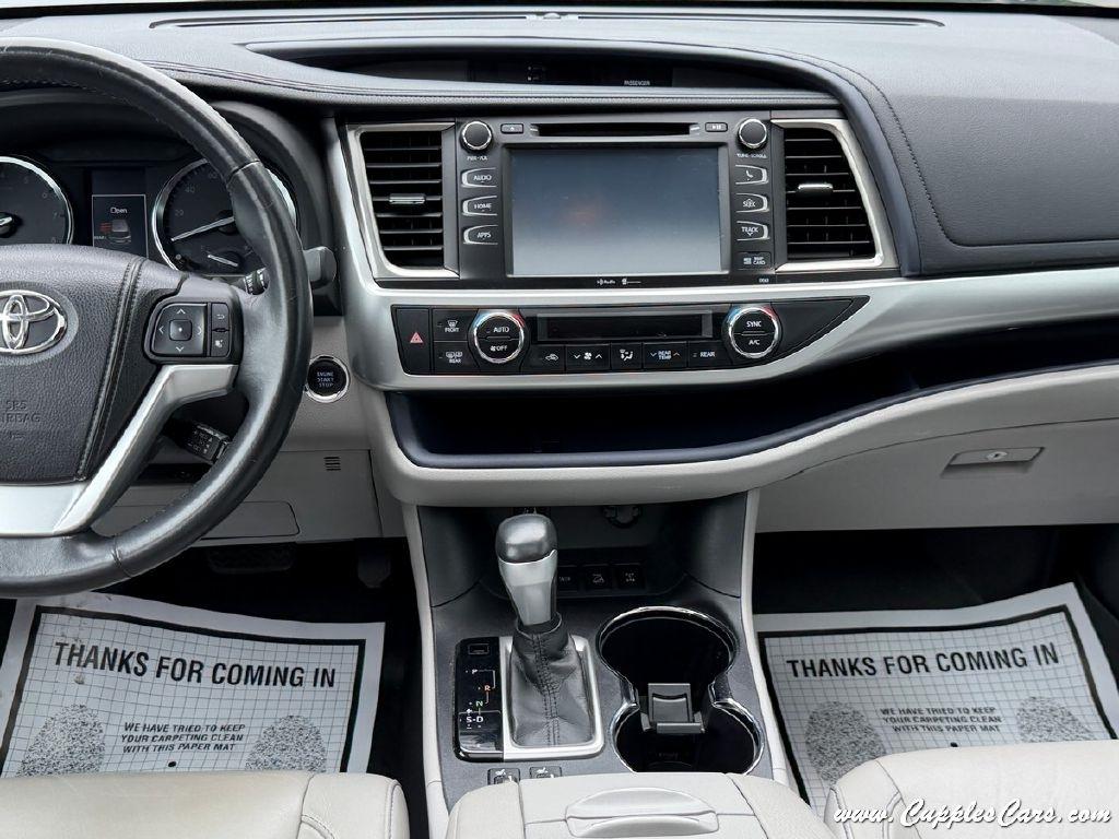 Toyota Highlander  2015