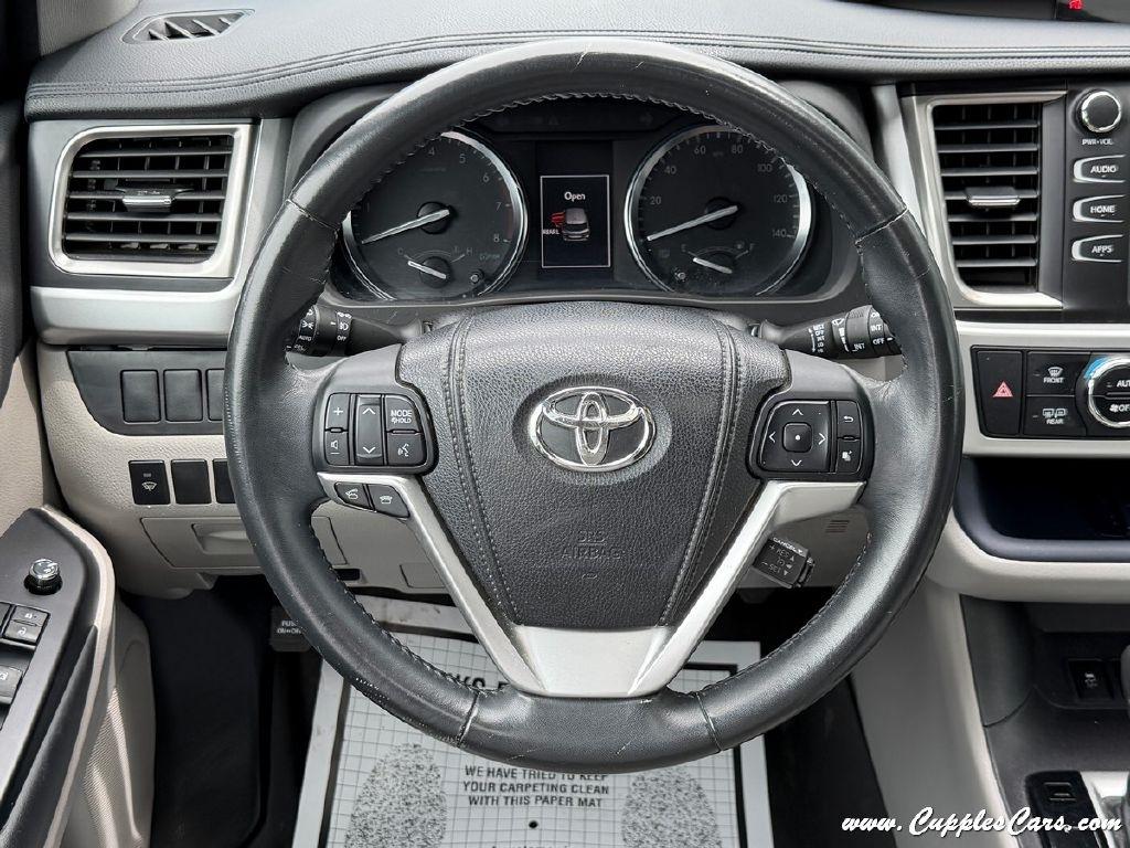 Toyota Highlander  2015