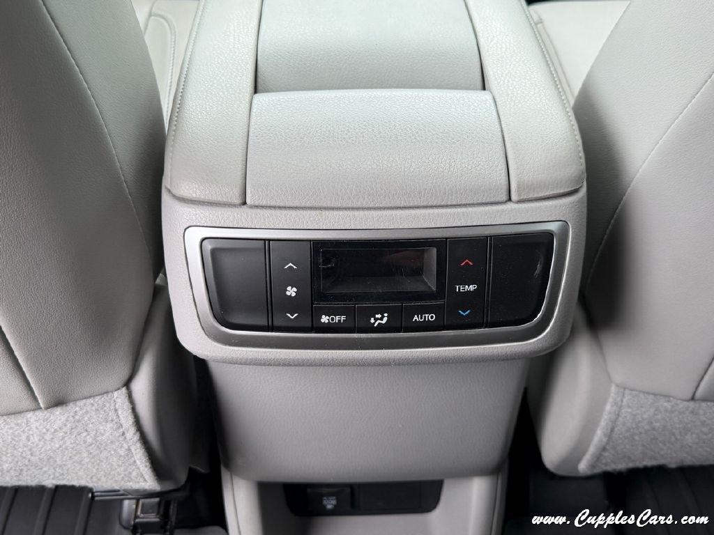 Toyota Highlander  2015