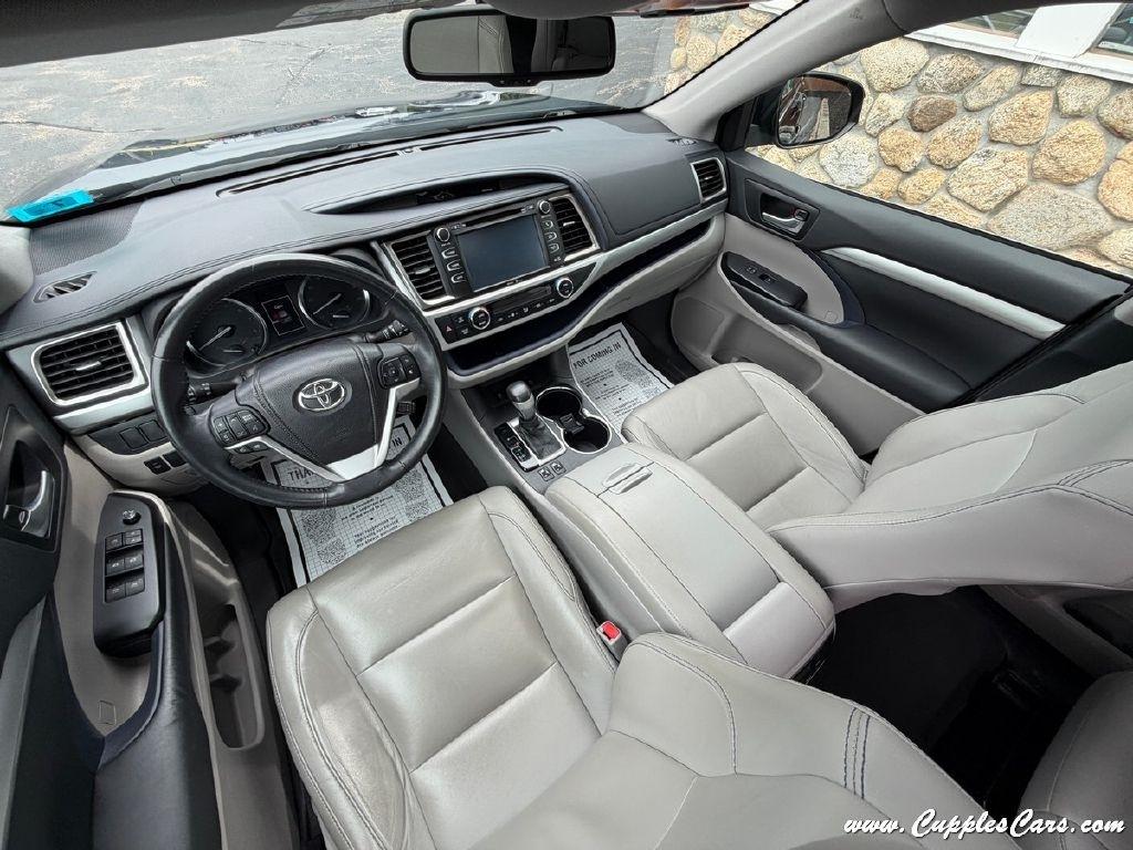 Toyota Highlander  2015