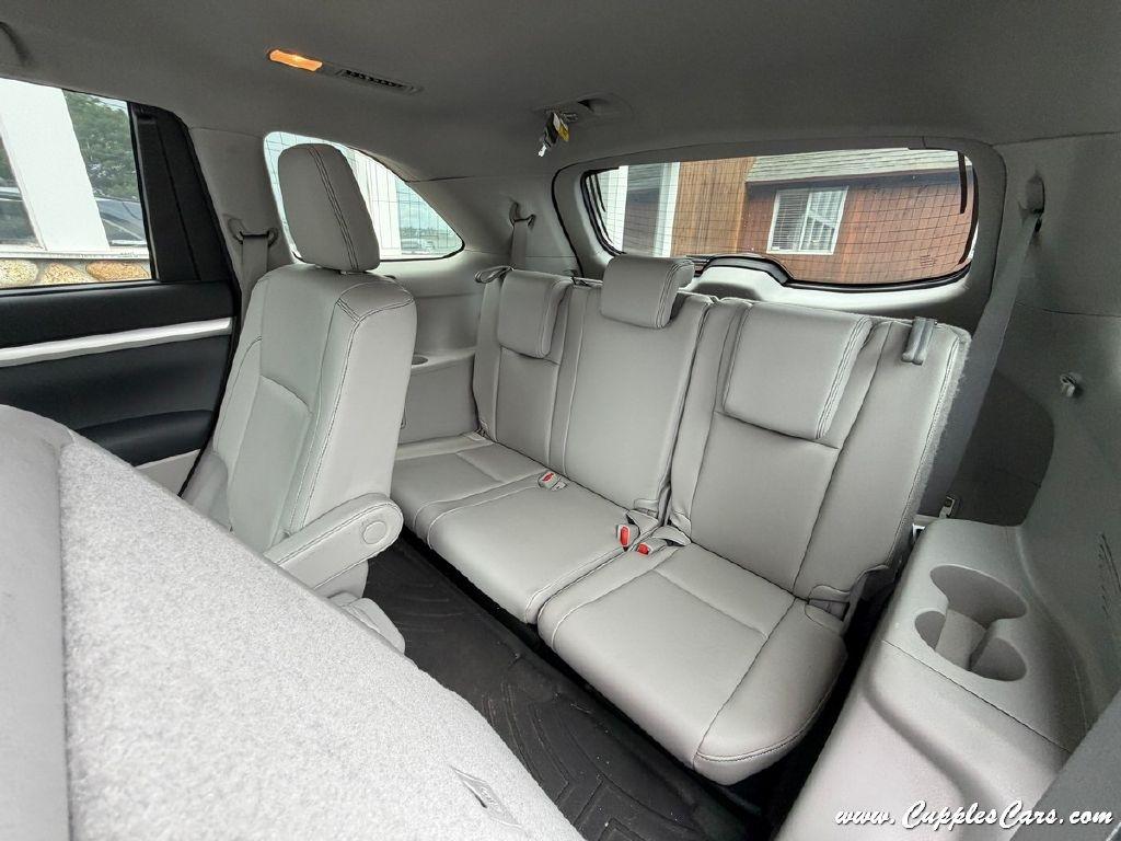 Toyota Highlander  2015