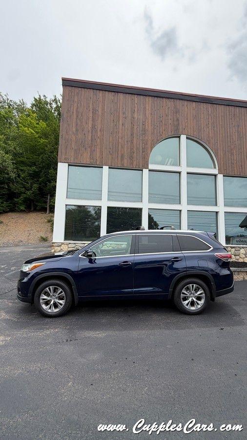 Toyota Highlander  2015