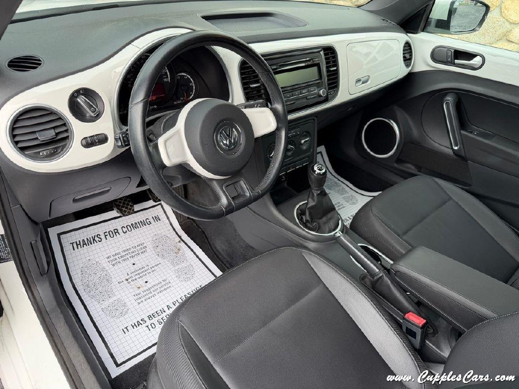Volkswagen Beetle  2013