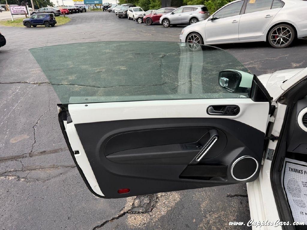 Volkswagen Beetle  2013