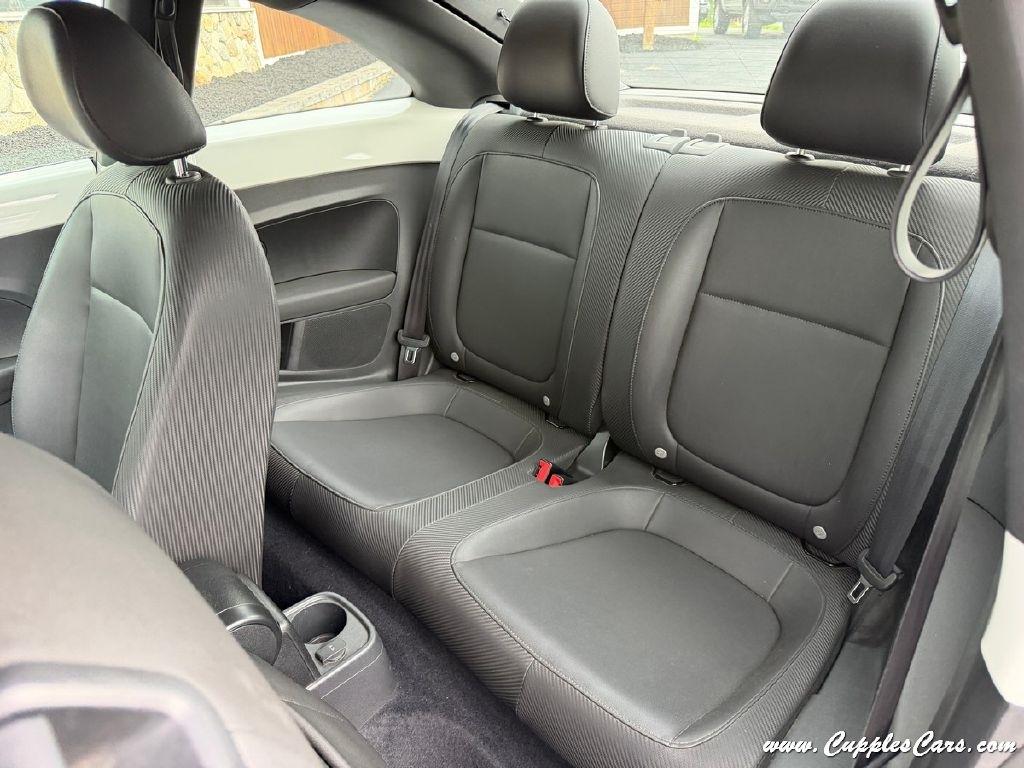 Volkswagen Beetle  2013