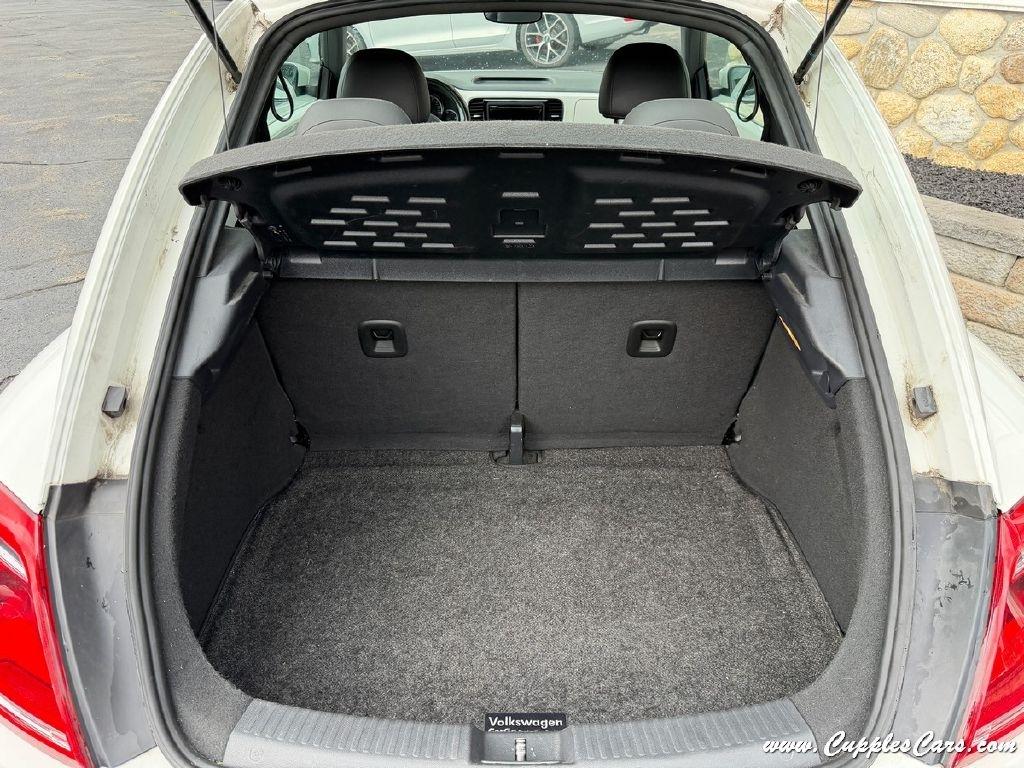 Volkswagen Beetle  2013