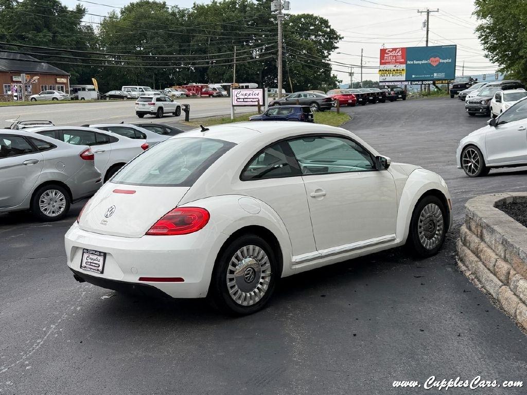 Volkswagen Beetle  2013